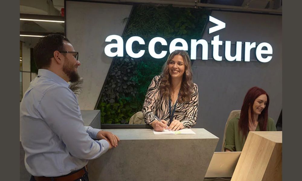 Accenture AI workforce expansion